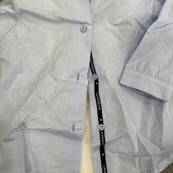 Givenchy - Picture 4 of 5